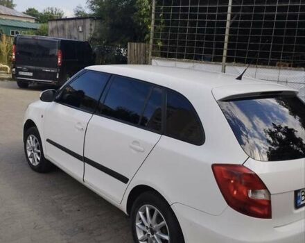 Белый Шкода Фабия, объемом двигателя 1.6 л и пробегом 290 тыс. км за 4800 $, фото 9 на Automoto.ua