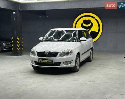Білий Шкода Фабія, об'ємом двигуна 1.2 л та пробігом 240 тис. км за 5800 $, фото 2 на Automoto.ua