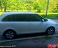 Белый Шкода Фабия, объемом двигателя 1.2 л и пробегом 335 тыс. км за 6200 $, фото 1 на Automoto.ua