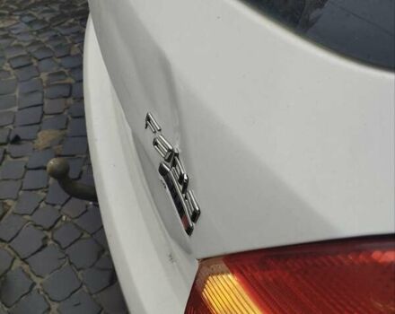 Белый Шкода Фабия, объемом двигателя 1.6 л и пробегом 290 тыс. км за 4800 $, фото 2 на Automoto.ua