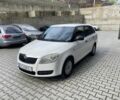 Білий Шкода Фабія, об'ємом двигуна 1.4 л та пробігом 209 тис. км за 5350 $, фото 1 на Automoto.ua