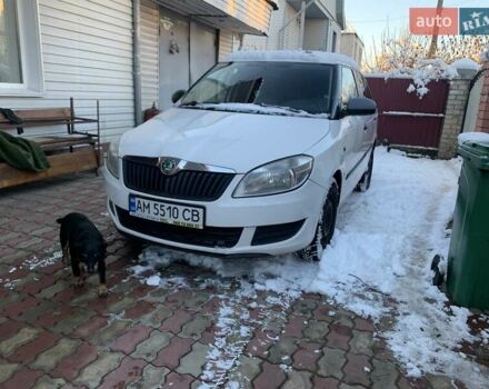 Білий Шкода Фабія, об'ємом двигуна 1.6 л та пробігом 204 тис. км за 5950 $, фото 2 на Automoto.ua