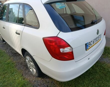 Белый Шкода Фабия, объемом двигателя 1.6 л и пробегом 280 тыс. км за 5000 $, фото 1 на Automoto.ua