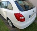 Белый Шкода Фабия, объемом двигателя 1.6 л и пробегом 280 тыс. км за 5000 $, фото 1 на Automoto.ua