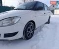 Білий Шкода Фабія, об'ємом двигуна 1.6 л та пробігом 251 тис. км за 4799 $, фото 3 на Automoto.ua