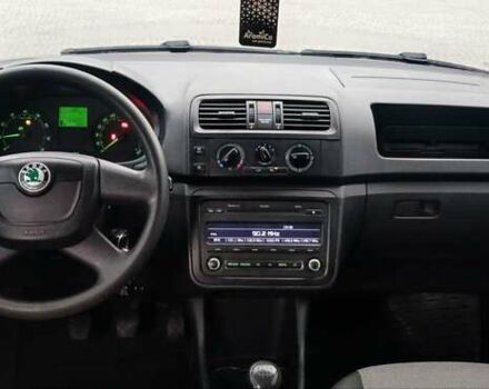 Белый Шкода Фабия, объемом двигателя 1.2 л и пробегом 248 тыс. км за 4850 $, фото 20 на Automoto.ua