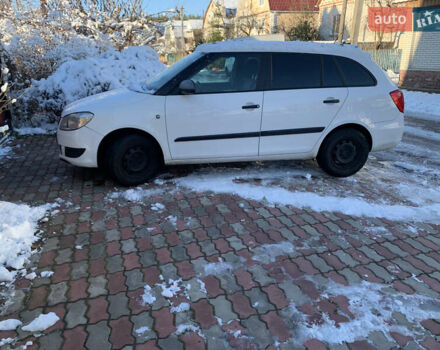 Білий Шкода Фабія, об'ємом двигуна 1.6 л та пробігом 204 тис. км за 5950 $, фото 1 на Automoto.ua
