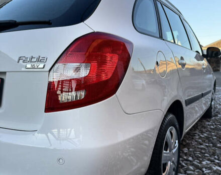 Белый Шкода Фабия, объемом двигателя 1.4 л и пробегом 158 тыс. км за 5700 $, фото 11 на Automoto.ua