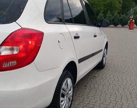 Белый Шкода Фабия, объемом двигателя 1.2 л и пробегом 248 тыс. км за 4850 $, фото 10 на Automoto.ua