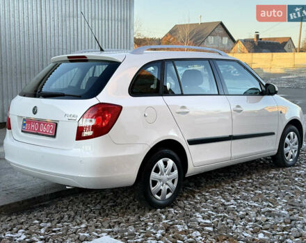Белый Шкода Фабия, объемом двигателя 1.4 л и пробегом 158 тыс. км за 5700 $, фото 5 на Automoto.ua
