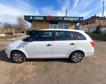 Белый Шкода Фабия, объемом двигателя 1.6 л и пробегом 290 тыс. км за 5000 $, фото 3 на Automoto.ua