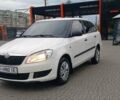 Белый Шкода Фабия, объемом двигателя 1.2 л и пробегом 248 тыс. км за 4850 $, фото 3 на Automoto.ua