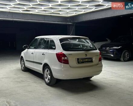 Білий Шкода Фабія, об'ємом двигуна 1.2 л та пробігом 240 тис. км за 5800 $, фото 3 на Automoto.ua