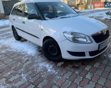Білий Шкода Фабія, об'ємом двигуна 1.6 л та пробігом 204 тис. км за 5950 $, фото 3 на Automoto.ua