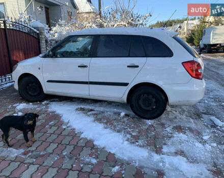 Білий Шкода Фабія, об'ємом двигуна 1.6 л та пробігом 204 тис. км за 5950 $, фото 7 на Automoto.ua
