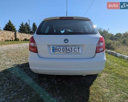 Білий Шкода Фабія, об'ємом двигуна 1.6 л та пробігом 240 тис. км за 5500 $, фото 3 на Automoto.ua