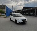 Білий Шкода Фабія, об'ємом двигуна 1.6 л та пробігом 275 тис. км за 4349 $, фото 1 на Automoto.ua