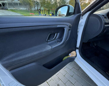 Білий Шкода Фабія, об'ємом двигуна 1.2 л та пробігом 230 тис. км за 7200 $, фото 13 на Automoto.ua