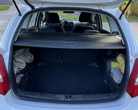 Білий Шкода Фабія, об'ємом двигуна 1.2 л та пробігом 230 тис. км за 7200 $, фото 5 на Automoto.ua