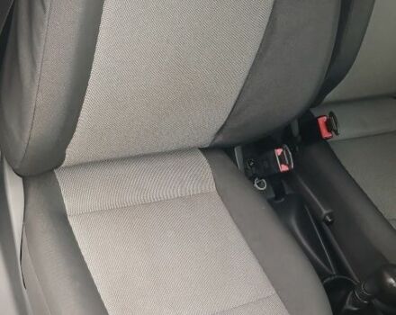 Белый Шкода Фабия, объемом двигателя 1.2 л и пробегом 248 тыс. км за 4850 $, фото 18 на Automoto.ua