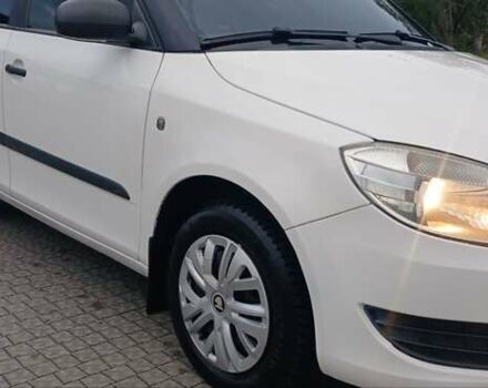 Белый Шкода Фабия, объемом двигателя 1.2 л и пробегом 248 тыс. км за 4850 $, фото 7 на Automoto.ua