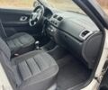Белый Шкода Фабия, объемом двигателя 1.4 л и пробегом 250 тыс. км за 4300 $, фото 7 на Automoto.ua