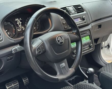 Білий Шкода Фабія, об'ємом двигуна 1.4 л та пробігом 188 тис. км за 7600 $, фото 5 на Automoto.ua