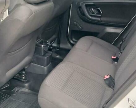 Білий Шкода Фабія, об'ємом двигуна 1.4 л та пробігом 220 тис. км за 5800 $, фото 3 на Automoto.ua