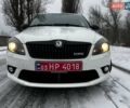 Белый Шкода Фабия, объемом двигателя 1.4 л и пробегом 168 тыс. км за 8700 $, фото 1 на Automoto.ua