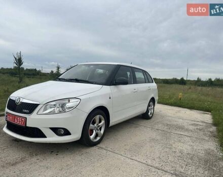 Белый Шкода Фабия, объемом двигателя 1.4 л и пробегом 202 тыс. км за 7850 $, фото 12 на Automoto.ua