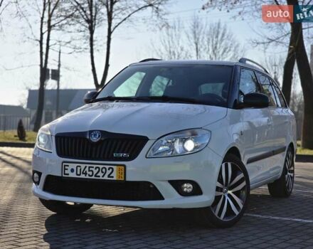 Белый Шкода Фабия, объемом двигателя 1.4 л и пробегом 188 тыс. км за 7950 $, фото 5 на Automoto.ua