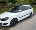 Білий Шкода Фабія, об'ємом двигуна 1.2 л та пробігом 275 тис. км за 5600 $, фото 3 на Automoto.ua