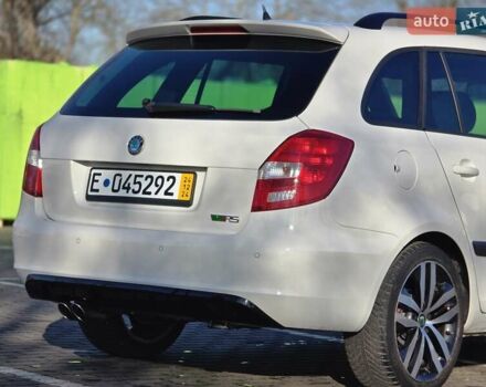 Белый Шкода Фабия, объемом двигателя 1.4 л и пробегом 188 тыс. км за 7950 $, фото 16 на Automoto.ua