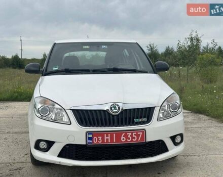 Белый Шкода Фабия, объемом двигателя 1.4 л и пробегом 202 тыс. км за 7850 $, фото 7 на Automoto.ua