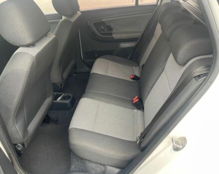 Белый Шкода Фабия, объемом двигателя 0 л и пробегом 248 тыс. км за 4999 $, фото 12 на Automoto.ua