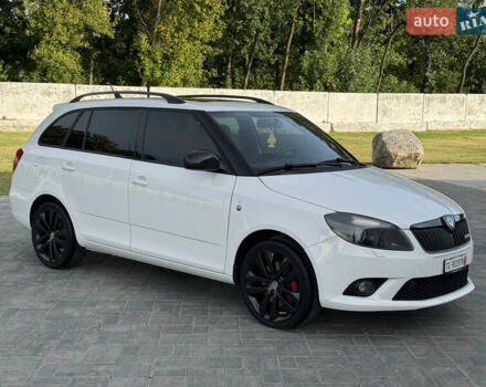 Белый Шкода Фабия, объемом двигателя 1.4 л и пробегом 189 тыс. км за 7899 $, фото 6 на Automoto.ua