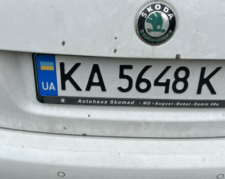 Белый Шкода Фабия, объемом двигателя 1.2 л и пробегом 350 тыс. км за 5700 $, фото 5 на Automoto.ua