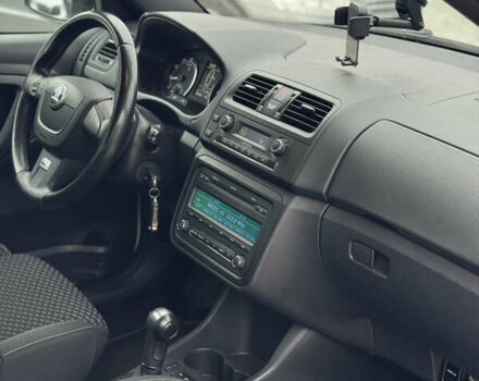 Белый Шкода Фабия, объемом двигателя 1.4 л и пробегом 188 тыс. км за 8350 $, фото 20 на Automoto.ua