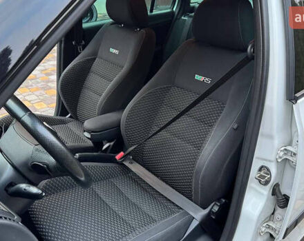 Білий Шкода Фабія, об'ємом двигуна 1.4 л та пробігом 188 тис. км за 7600 $, фото 15 на Automoto.ua