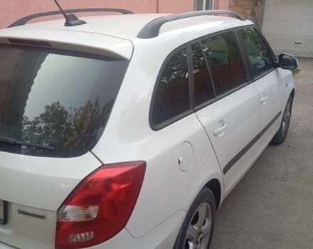 Белый Шкода Фабия, объемом двигателя 0 л и пробегом 205 тыс. км за 6700 $, фото 2 на Automoto.ua