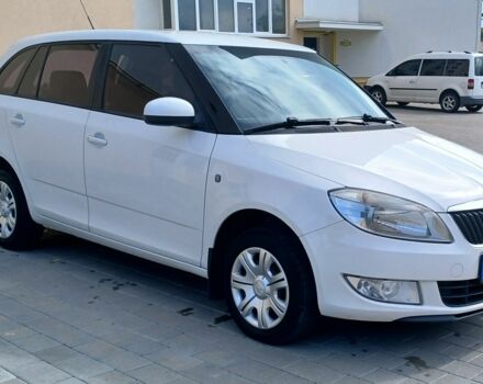 Белый Шкода Фабия, объемом двигателя 1.4 л и пробегом 220 тыс. км за 5800 $, фото 8 на Automoto.ua