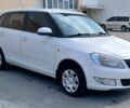 Белый Шкода Фабия, объемом двигателя 1.4 л и пробегом 220 тыс. км за 5800 $, фото 8 на Automoto.ua