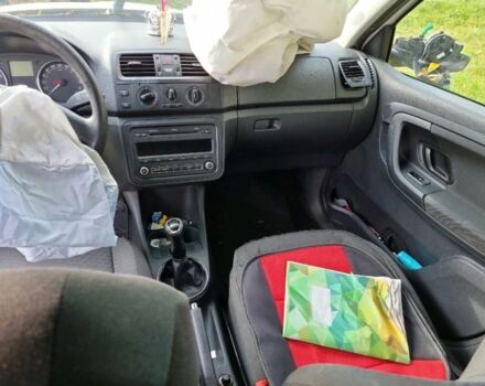 Белый Шкода Фабия, объемом двигателя 1.2 л и пробегом 170 тыс. км за 2000 $, фото 7 на Automoto.ua