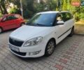 Белый Шкода Фабия, объемом двигателя 1.6 л и пробегом 236 тыс. км за 5200 $, фото 1 на Automoto.ua