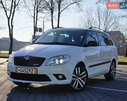 Белый Шкода Фабия, объемом двигателя 1.4 л и пробегом 188 тыс. км за 7950 $, фото 6 на Automoto.ua