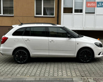 Белый Шкода Фабия, объемом двигателя 1.4 л и пробегом 167 тыс. км за 8499 $, фото 3 на Automoto.ua