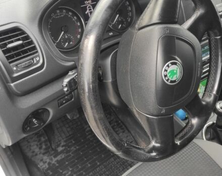 Шкода Фабия 2011 в Ужгороде на Automoto.ua Белый Шкода Фабия, объемом двигателя 1.6 л и пробегом 219 тыс. км за 5700 $, фото 1 на Automoto.ua