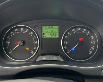 Белый Шкода Фабия, объемом двигателя 1.2 л и пробегом 350 тыс. км за 5700 $, фото 9 на Automoto.ua