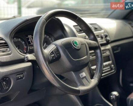 Белый Шкода Фабия, объемом двигателя 1.4 л и пробегом 202 тыс. км за 7255 $, фото 26 на Automoto.ua