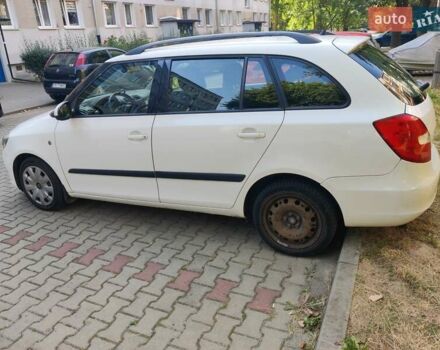 Шкода Фабия 2011 в Виннице на Automoto.ua Белый Шкода Фабия, объемом двигателя 1.6 л и пробегом 236 тыс. км за 6900 $, фото 2 на Automoto.ua
